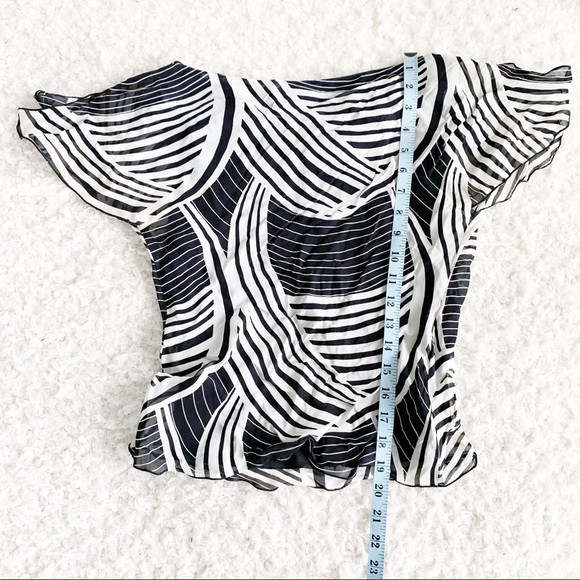 Temp Paris Zebra Print Chiffon Short Sleeve Blouse - Picture 6 of 6